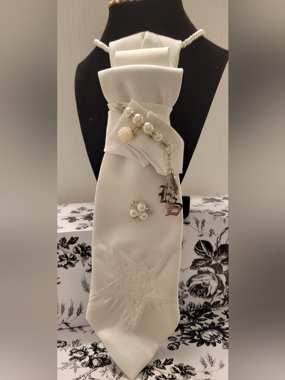 Pearl and Rhinestone Drop Charm Brooch - Ivory